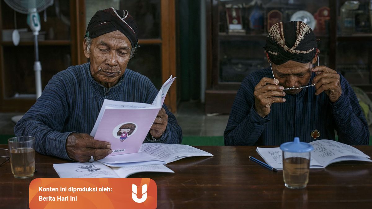 Cerita Cekak Bahasa Jawa Beserta Unsur Intrinsiknya